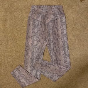 Snake Cross Waist Leggings - Amikuma Collective
